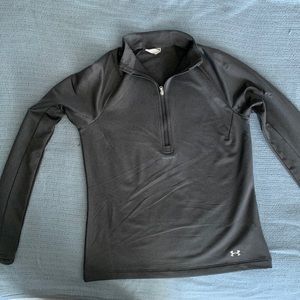 EUC Under Armour top,$25